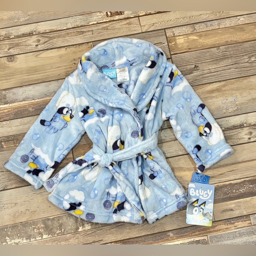 NWT Bluey Robe size 2T, 4T or 5T